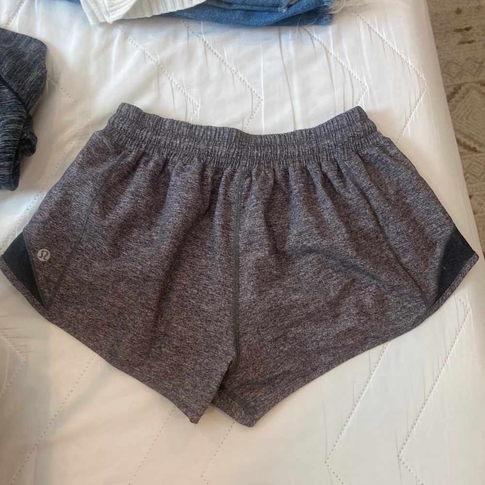 Lululemon Hotty Hot Short 2.5”